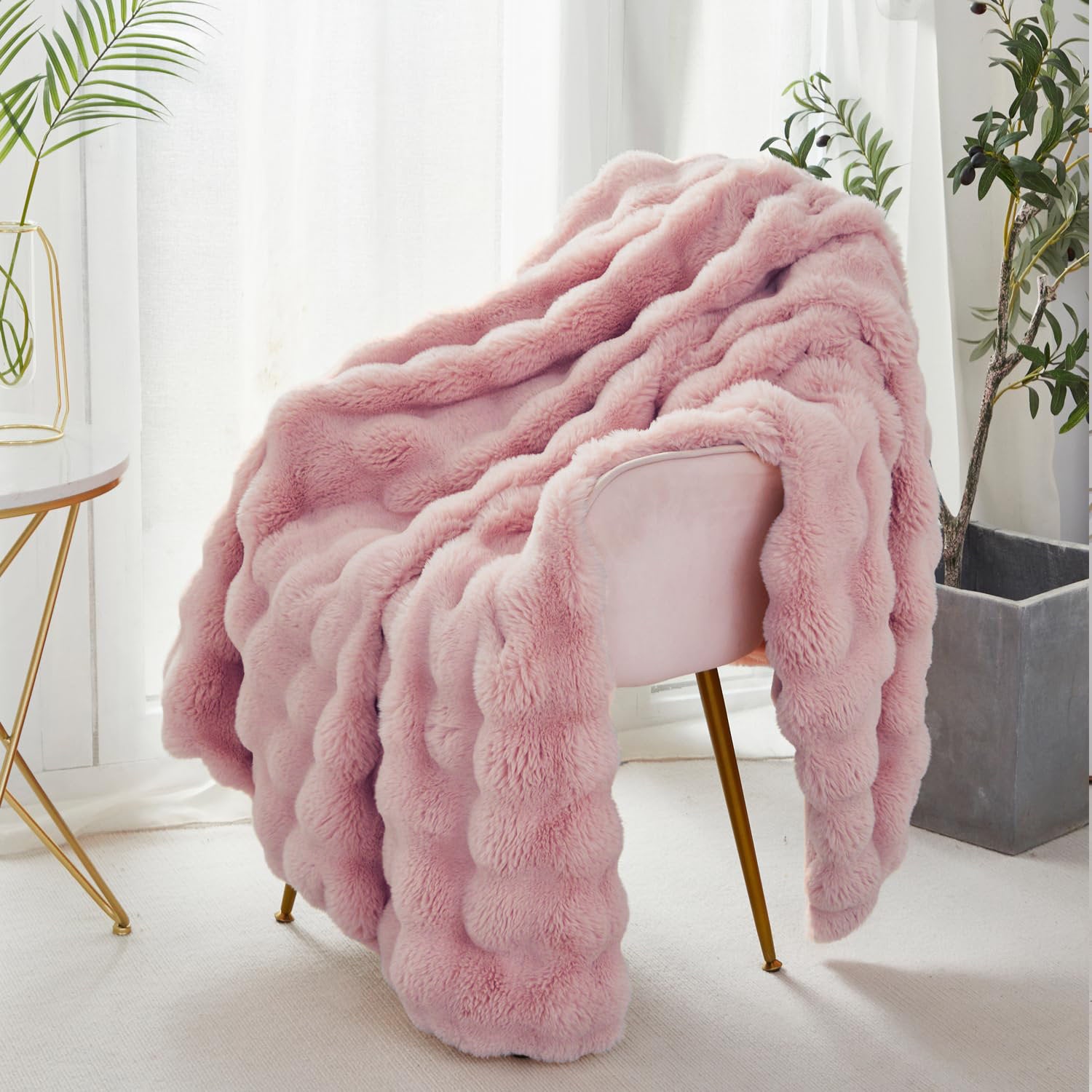 Bubble Faux Fur Throw Blanket - Soft Warm Plush for Bed & Sofa