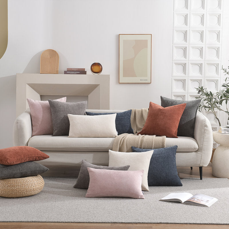 5 Easy Ways to Style Throw Pillows Like You Mean It